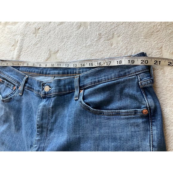 Levi's Men's 541 Sz 42 straight leg Denim Jeans Medium wash Stretch Short - Picture 7 of 11